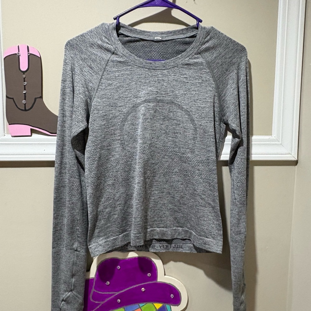 lululemon athletica Charcoal Long Sleeve swiftly